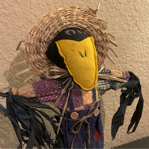 Country Halloween crow scarecrow decor - Picture 2 of 5
